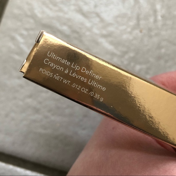 Becca Ultimate Lip Definer in Charming - Picture 5 of 5